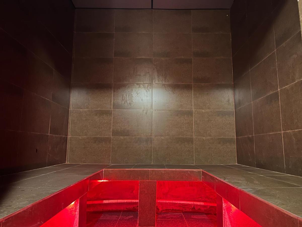 Thamel Hotel & Spa カトマンズ エクステリア 写真