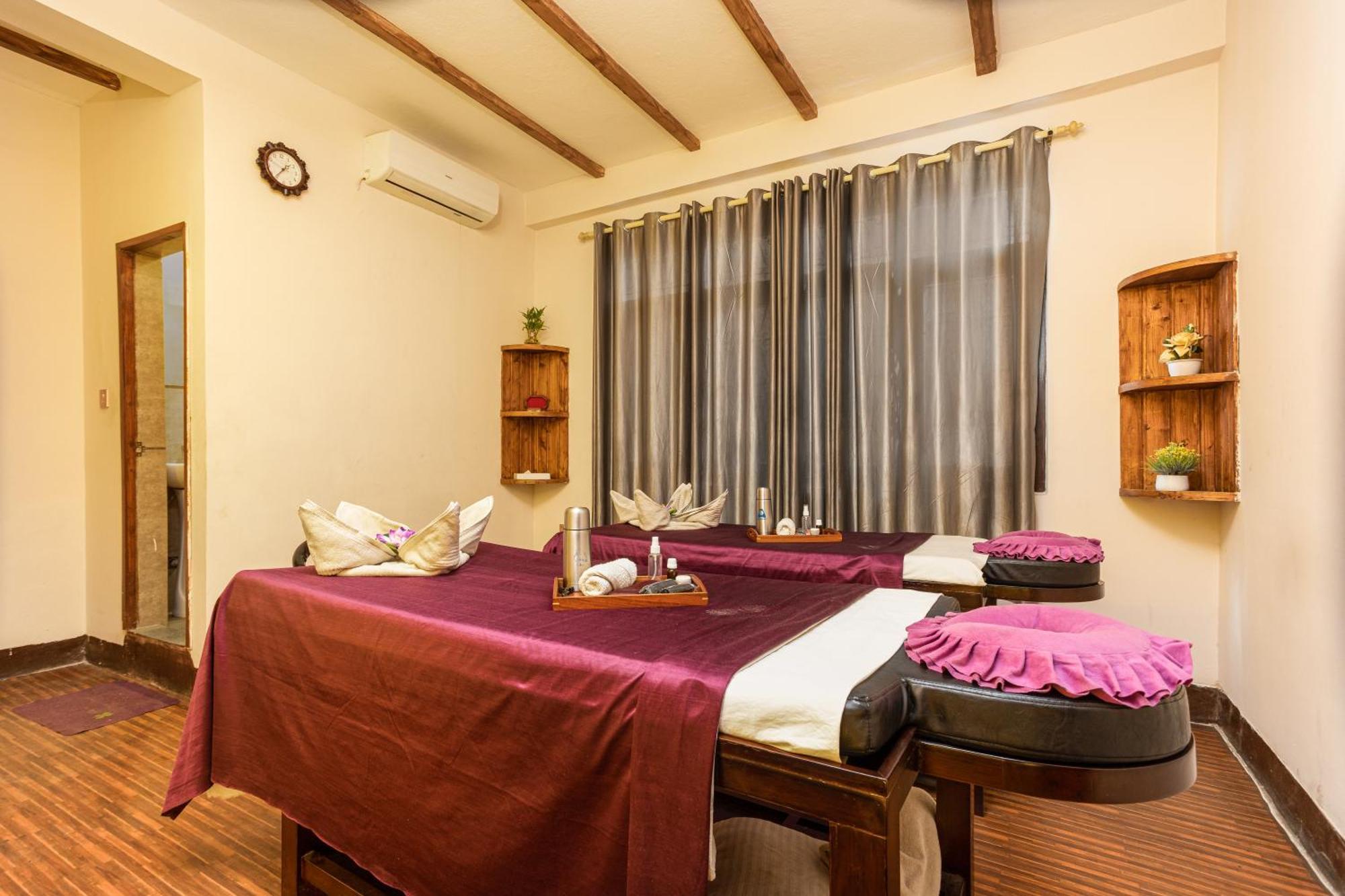 Thamel Hotel & Spa カトマンズ エクステリア 写真
