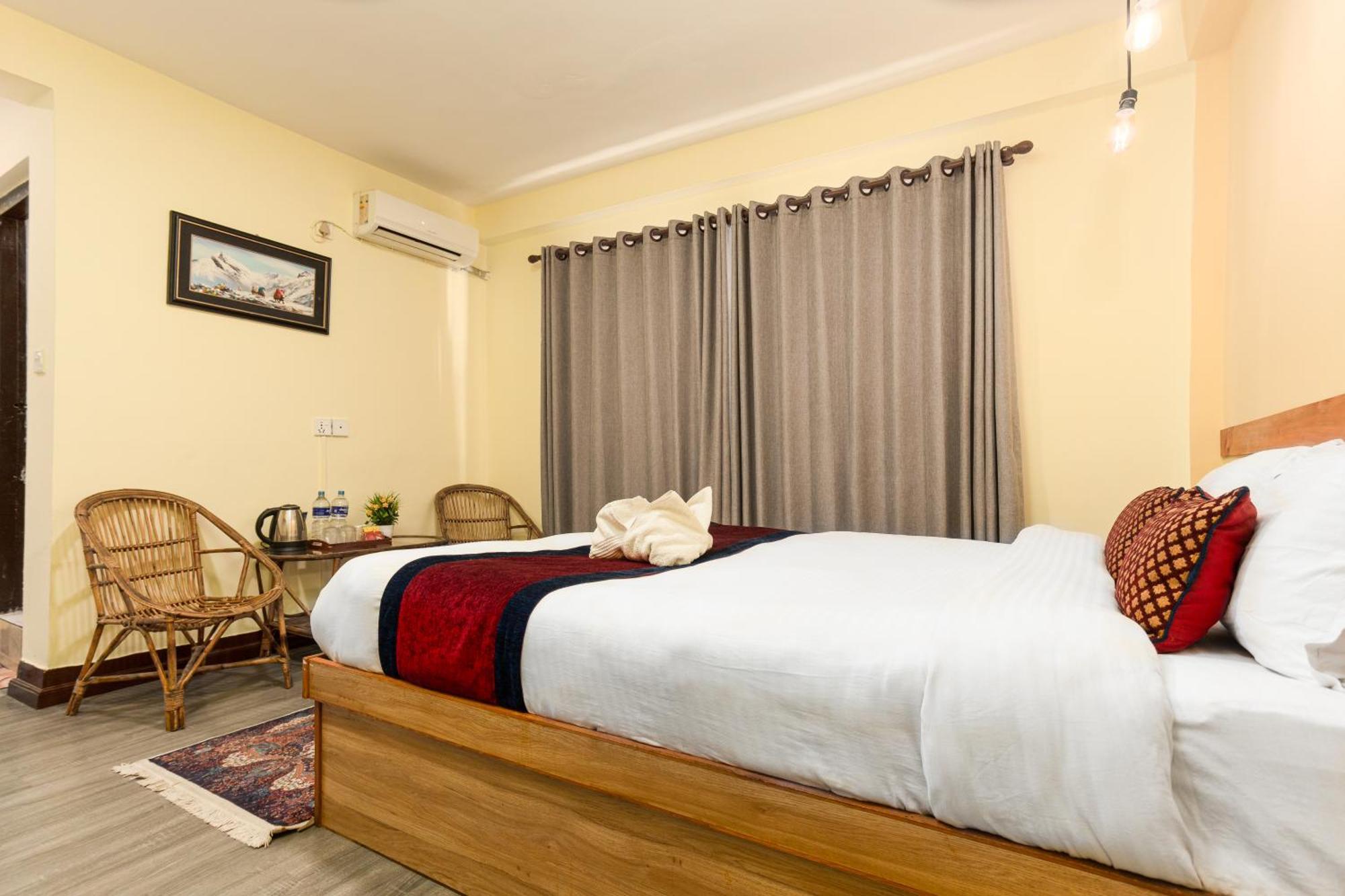 Thamel Hotel & Spa カトマンズ エクステリア 写真