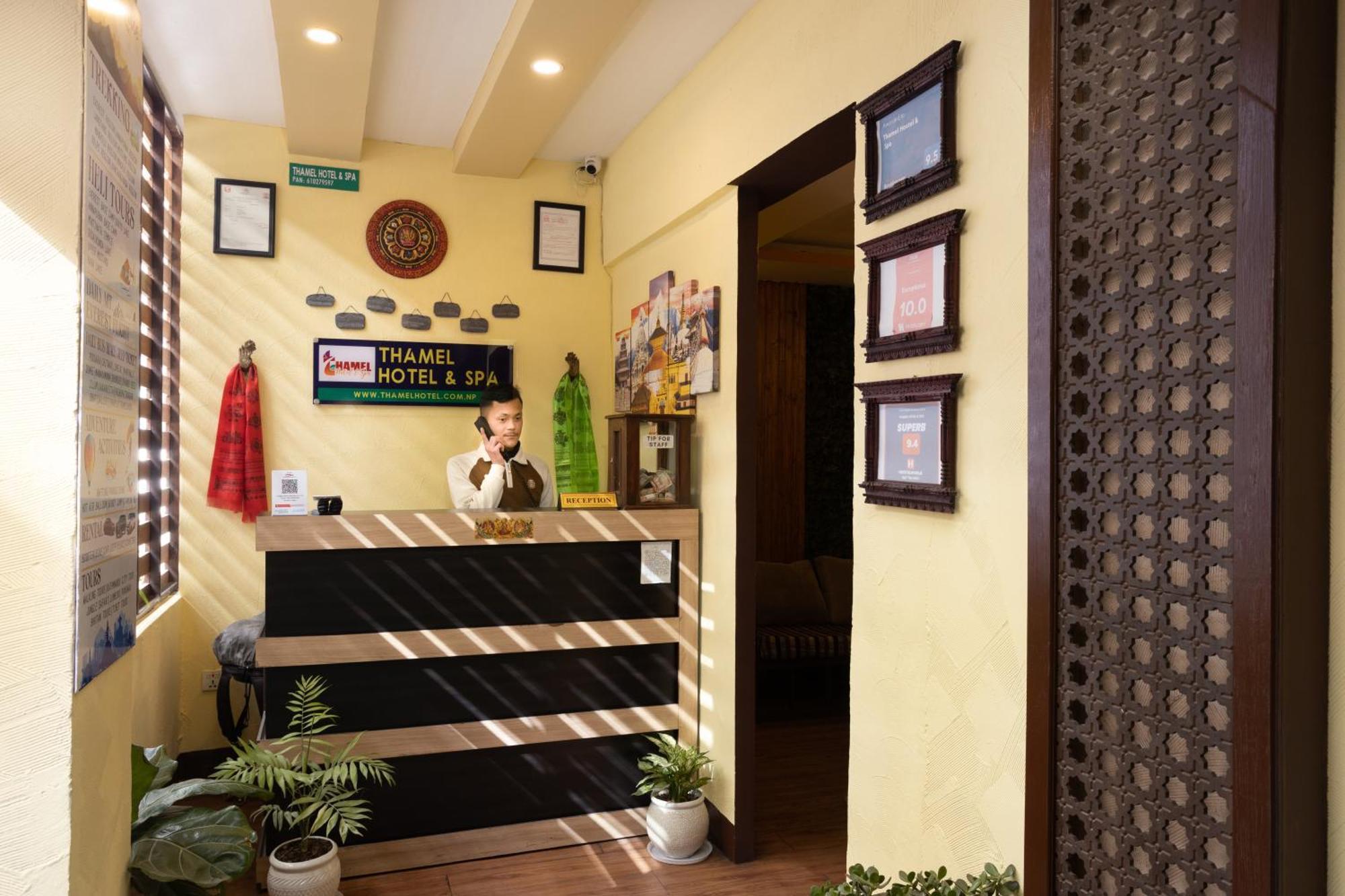 Thamel Hotel & Spa カトマンズ エクステリア 写真